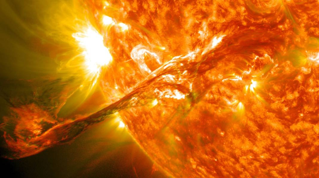 Güneş'te art arda 2 şiddetli patlama. 3 ülke doğrudan etkilendi - Resim: 3